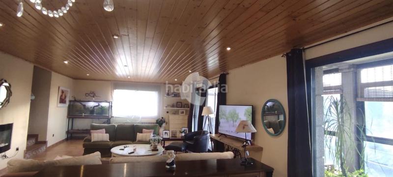 Foto 3c0e4e35-9070-40f9-9439-31c16cc13939. Casa in Bembrive Vigo