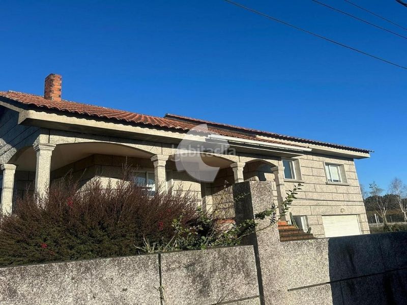 Foto 941df78d-ecc9-43d9-9d46-1856bb634e69. Casa amb aparcament a Tomiño