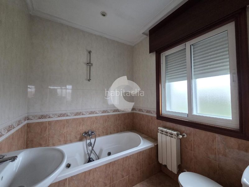 Foto a92c8b51-bcf9-40d3-9d17-8587ffedbaac. Casa amb aparcament a Tomiño