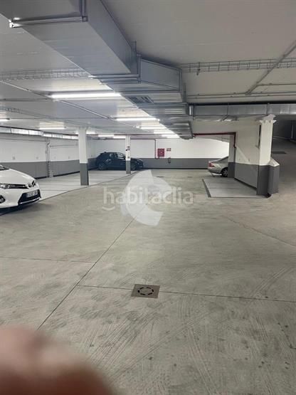 Foto a95d0299-d214-44c1-a32f-fb4528620bb7. Aparcament cotxe a Plaza España - Corte Inglés Vigo