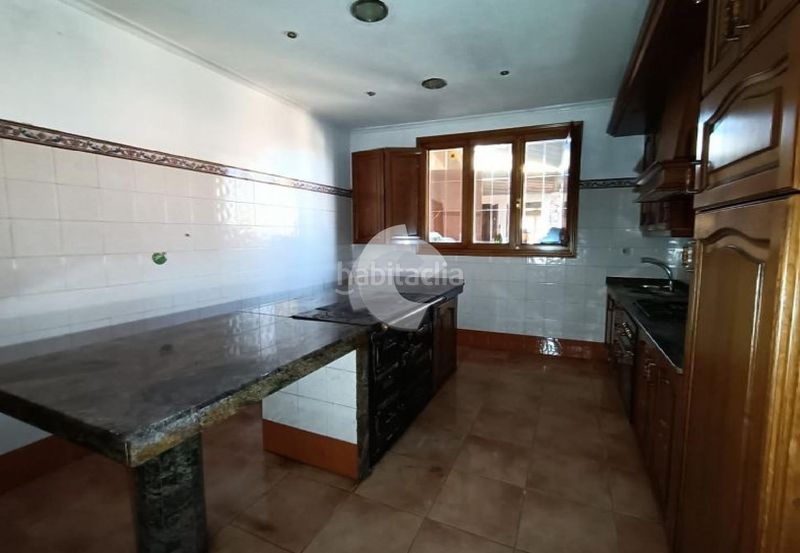 Foto 36733721-3ebe-4a88-9662-6b293eb70f0d. Casa a Lalín