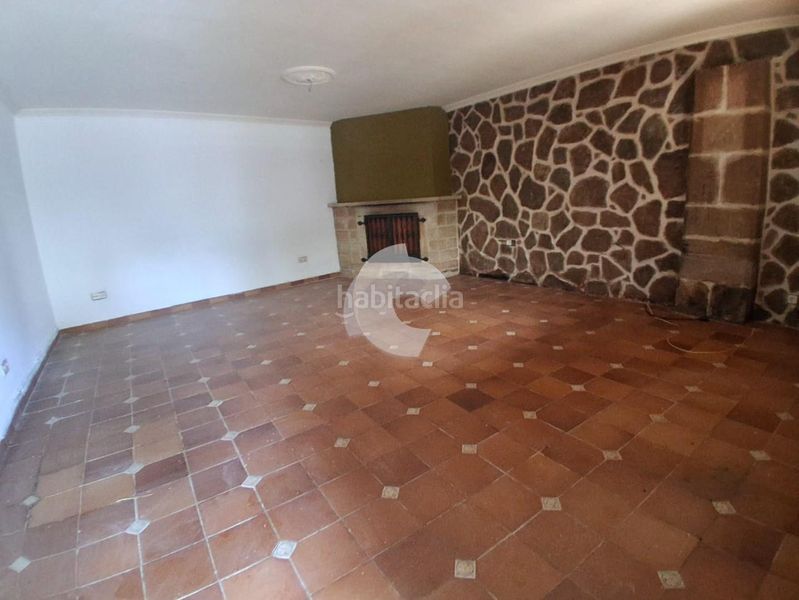 Foto 453adda6-d1e8-4a34-847f-fd9d8edf8f5d. Casa a Lalín