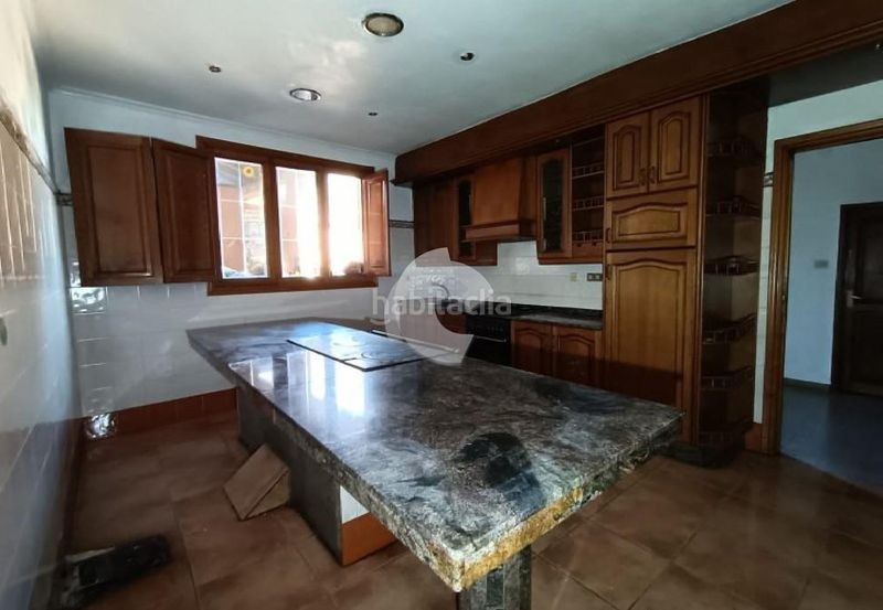Foto 99e17815-aa2a-4422-9523-9d2f9bfe1e2f. Casa a Lalín
