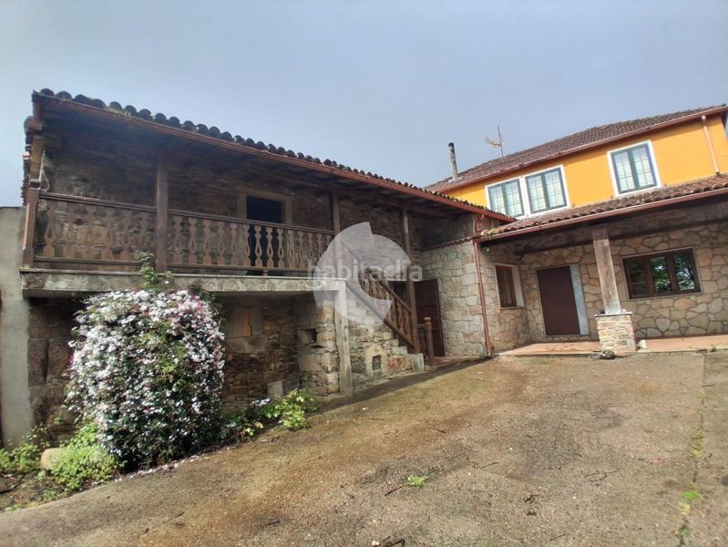 Foto b31d1899-939e-4e4c-b041-fe787513dedf. Casa a Lalín