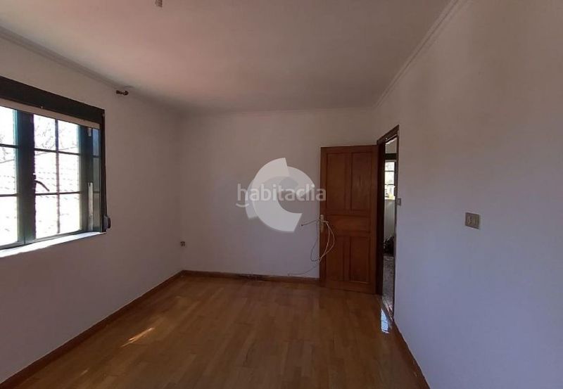 Foto ff85b0d7-0bd0-4fbc-b4f3-3d73e65dd72c. Casa a Lalín
