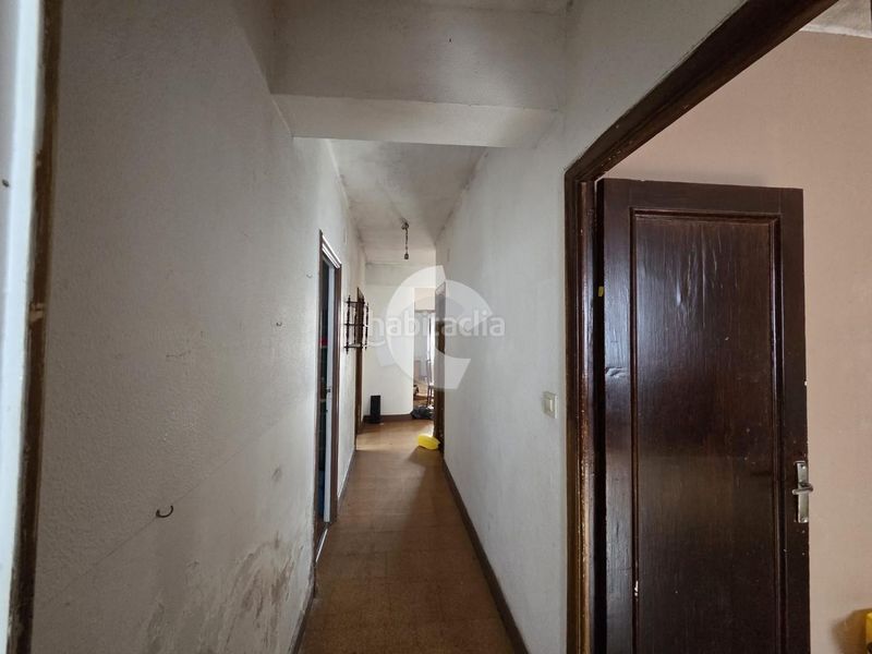 Foto c59a93fd-1114-4be3-b308-99a96a4f45a5. Edificio in O Castro Vigo