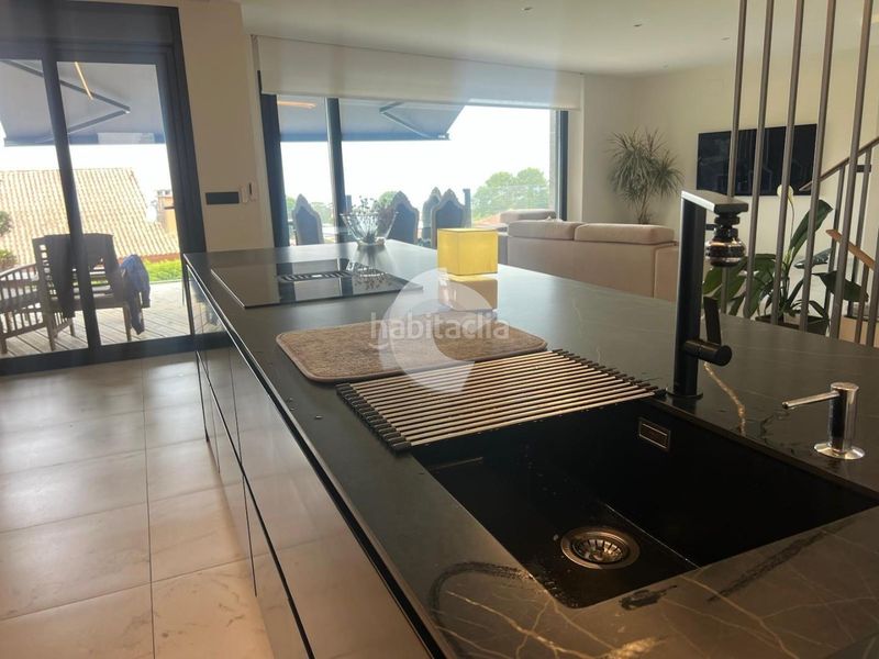 Foto d3b7bbc7-6ca2-4ab5-bae8-3b5e711dab37. Casa amb aparcament piscina a Coruxo - Oia - Saiáns Vigo