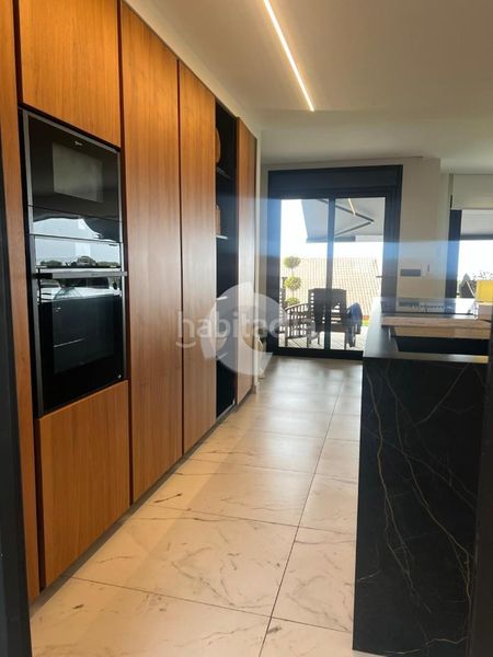Foto e3d96e42-c09b-4063-8b5d-5e221a433dc5. Casa amb aparcament piscina a Coruxo - Oia - Saiáns Vigo