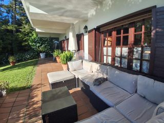 Haus in Valadares - Beade. Joya arquitectónica de bar bóo con vistas infinitas a la ría  es
