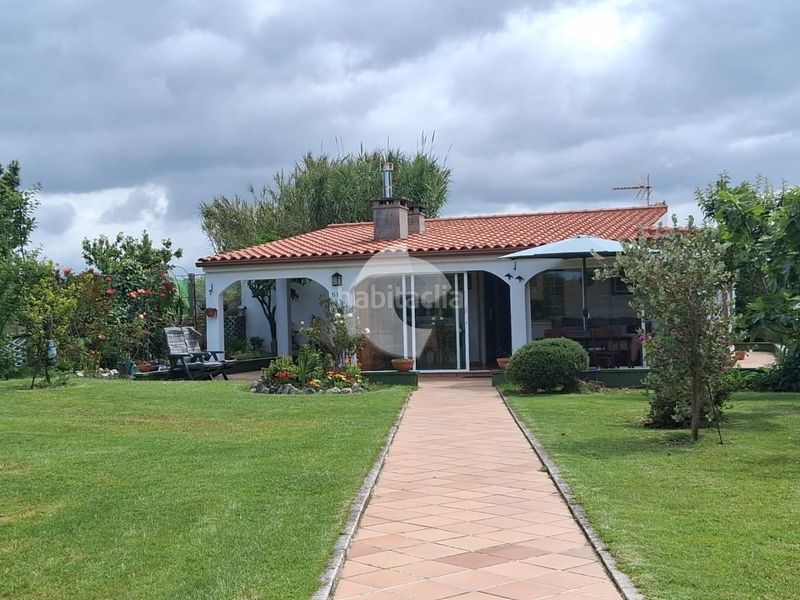 Foto c9365070-2108-463c-96ee-e9824995aa45. Casa a Coiro Cangas