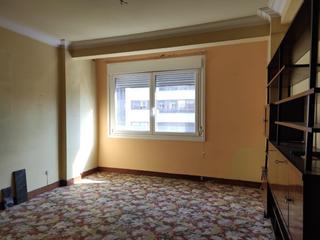 Appartement  Venezuela. Amplia vivienda para reformar a tu gusto en plena calle venezuel