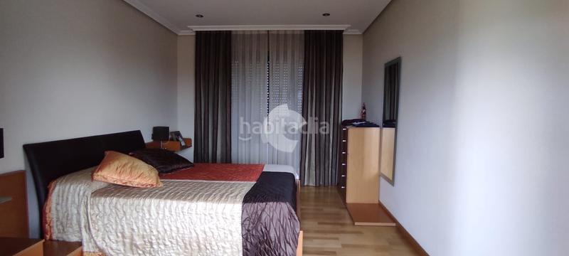 Foto 5c80144e-0b3d-48a0-8bad-0c7bad5f5f43. Casa a Comesaña - Matamá Vigo