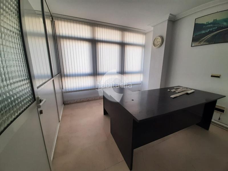 Foto f2dae7ad-d109-4d41-98a8-ea5c62fa4944. Location bureau dans Casablanca - Calvario Vigo