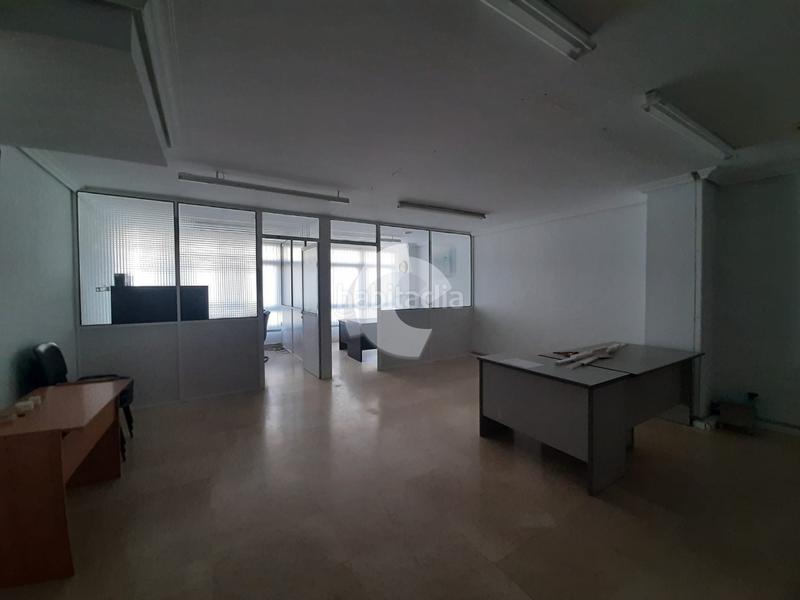 Foto 87ae7d32-e3b5-4403-a343-932bb9c67b86. Miete büro in Casablanca - Calvario Vigo