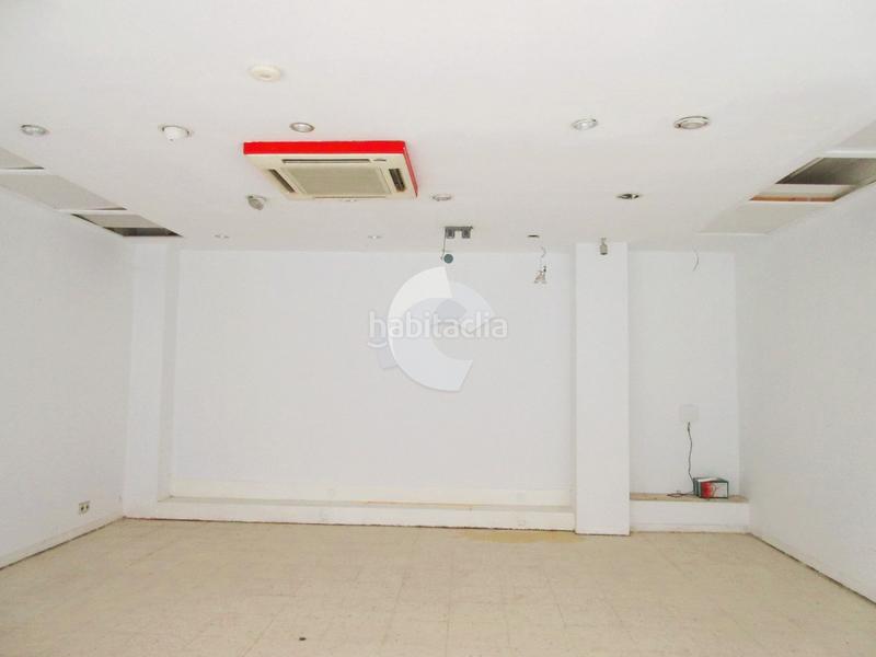 Foto 209ceeb3-4eb5-40f1-a84d-12965b70a7eb. Local commercial dans maría 110 dans Centro Ferrol