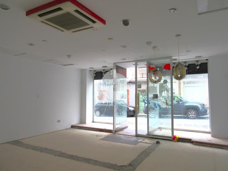 Foto eb5ea4ed-336a-4ce2-83fb-6fce583c4f6e. Local commercial dans maría 110 dans Centro Ferrol