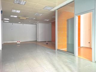 Oficina a Gran vía 150-152. Te presentamos una excelente oportunidad para adquirir un local