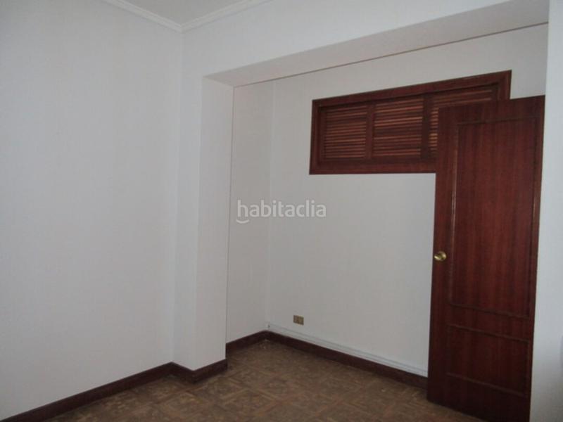 Foto 03232b91-32ae-44a4-919b-9e336f63655b. Piso descubre tu nuevo hogar en la hermosa rúa toeleira, ! te presentamos este encantador piso de 155 m, de los cuales 93 m son úti en Neda