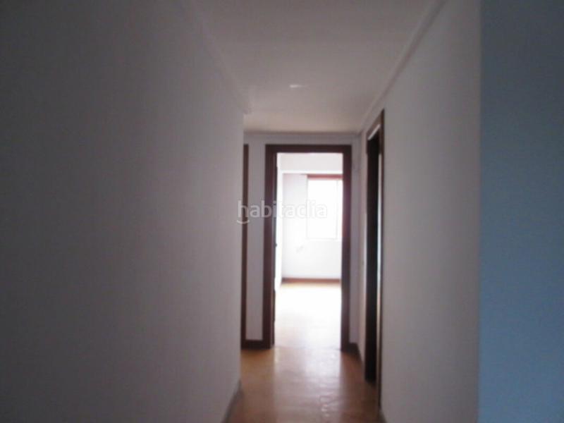 Foto cb439927-6b38-4d17-aab9-2bf746691351. Piso descubre tu nuevo hogar en la hermosa rúa toeleira, ! te presentamos este encantador piso de 155 m, de los cuales 93 m son úti en Neda