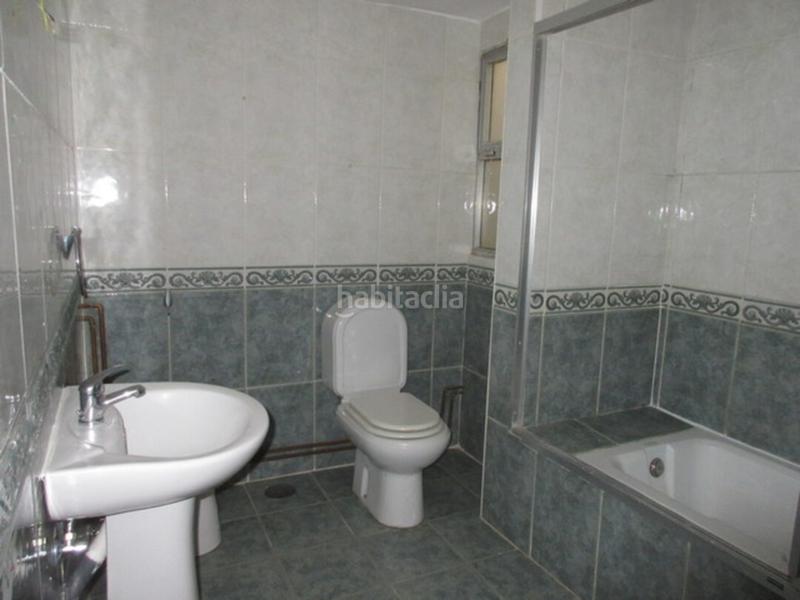 Foto cf915fd8-ccf0-4f56-ab94-f147ae6bcae5. Piso descubre tu nuevo hogar en la hermosa rúa toeleira, ! te presentamos este encantador piso de 155 m, de los cuales 93 m son úti en Neda