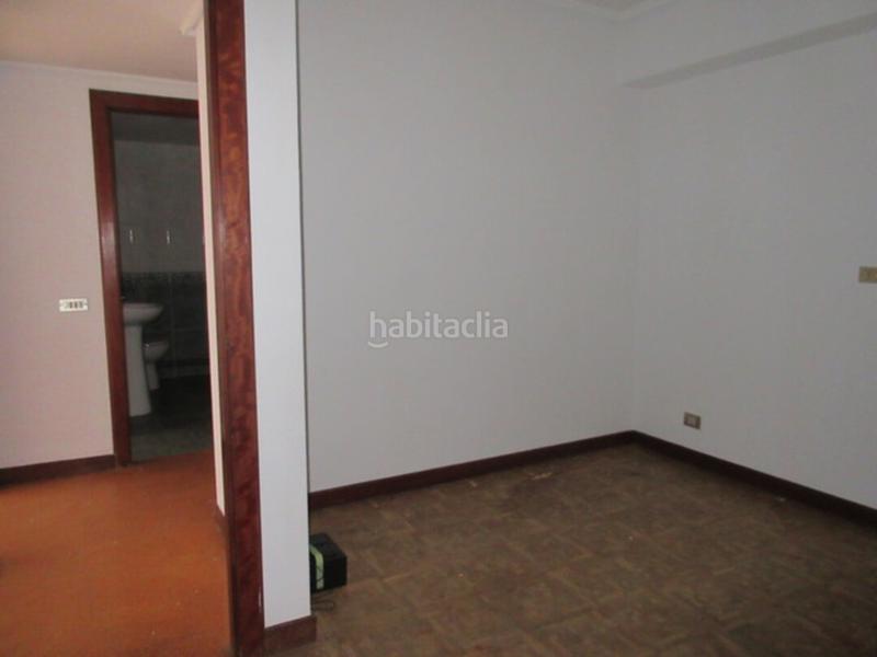 Foto d9b3ee57-9307-4dcc-80a9-8f167a2726dc. Piso descubre tu nuevo hogar en la hermosa rúa toeleira, ! te presentamos este encantador piso de 155 m, de los cuales 93 m son úti en Neda