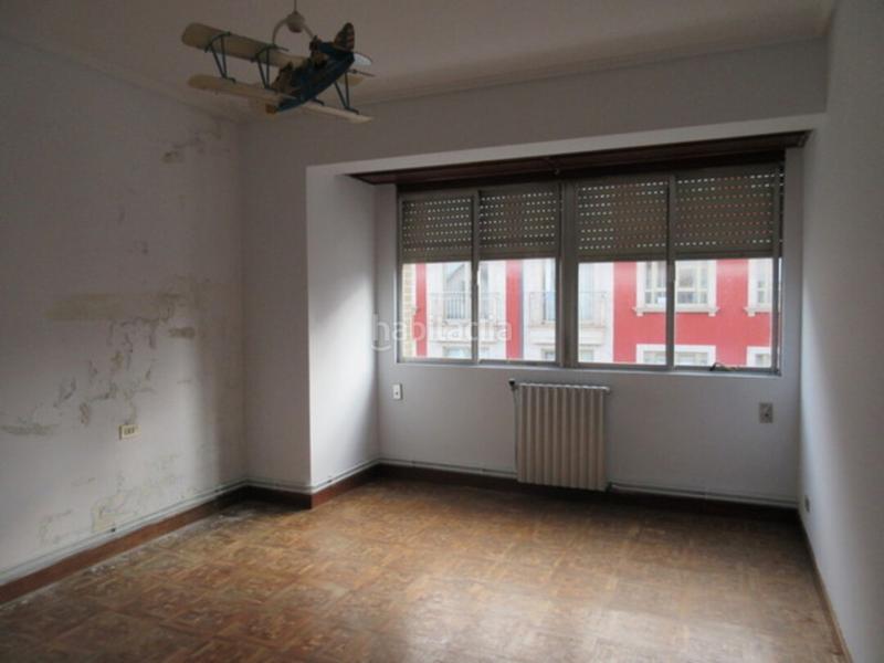 Foto fad28e73-e1c6-40df-8f8d-1fbe2e8a36a8. Piso descubre tu nuevo hogar en la hermosa rúa toeleira, ! te presentamos este encantador piso de 155 m, de los cuales 93 m son úti en Neda