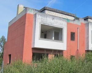 Maison jumelée à Teo. Conjunto residencial de 29 viviendas adosadas situado en a ramal