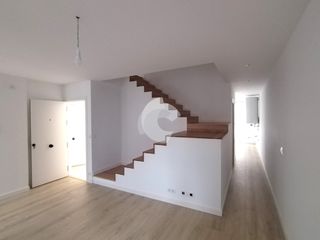 Duplex in Cuatro Caminos - Plaza de la Cubela. Se vende magnífico dúplex en cuatro caminosgaiteira, a coruña, c