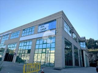 Oficina a Tercera parc.i-1 sn. Se ofrece magnífico edificio industrial con una superficie total