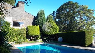 Maison à Bergondo. Casa exclusiva de 288 m en bergondo. con acceso directo a la pla