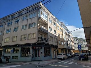 Piso  Ria de arousa. Se vende piso de 166 m construidos para reformar, ubicado en ple