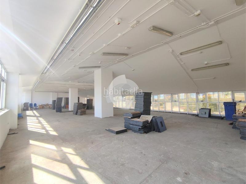 Foto 8fa4fcca-8aec-4064-af91-65069779a49e. Affitto ufficio in Someso - Matogrande Coruña (A)