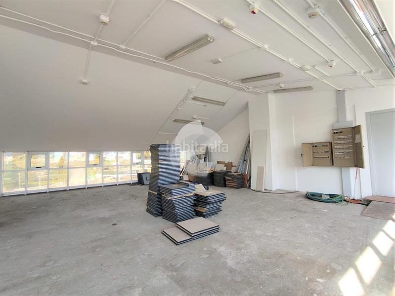 Foto b3722221-b7c3-4771-898c-d9eed8633e68. Miete büro in Someso - Matogrande Coruña (A)