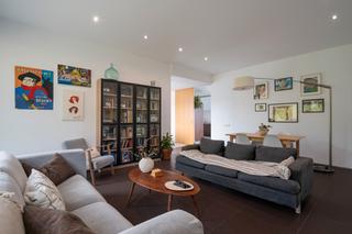Maison  Bergondiño. Este hogar de estilo moderno en dos plantas suena ideal para qui
