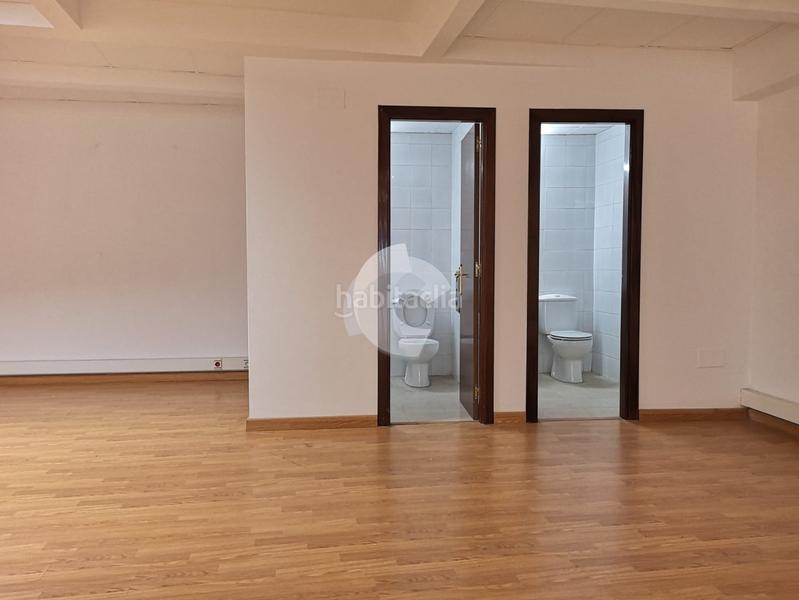 Foto 8ae58cd8-6d7d-468d-a016-c3292be11aa0. Miete büro in san andres 158 in Ensanche Coruña (A)