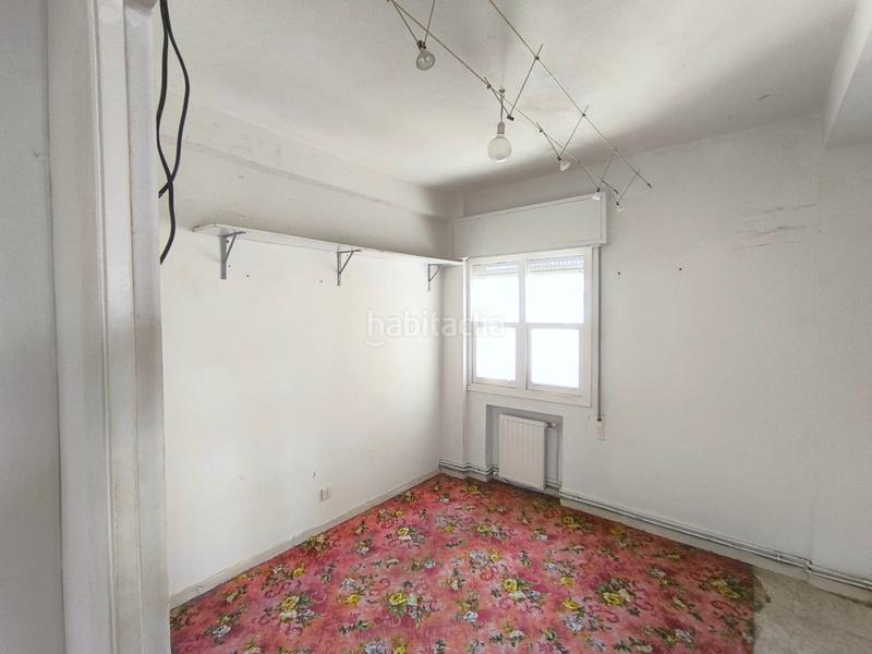 Foto 360dd165-a2ac-4bb1-89e0-55e08496d3ce. Piso luminoso piso exterior en a coruña excelente altura y orientación sur te presentamos este piso situado en a coruña, ideal tanto p en Coruña (A)