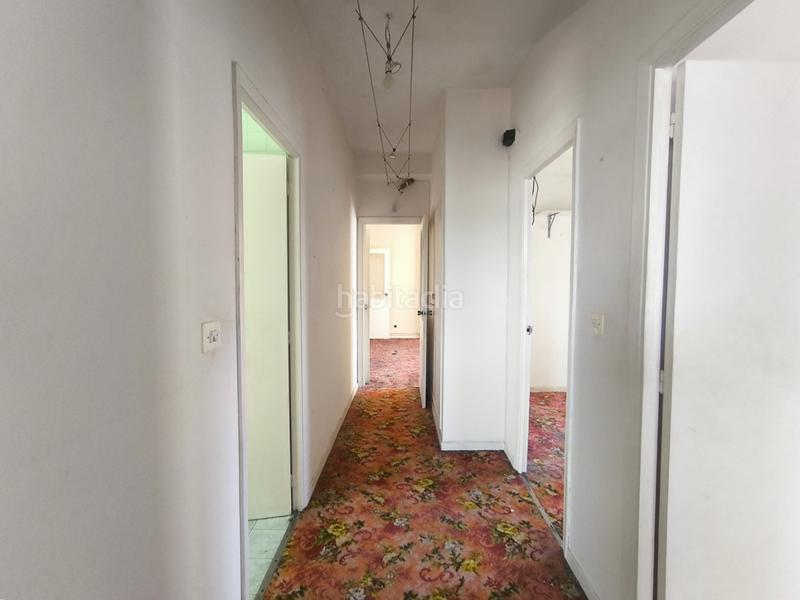 Foto d371df1a-5186-4c11-bbac-8890e3bfb8ba. Piso luminoso piso exterior en a coruña excelente altura y orientación sur te presentamos este piso situado en a coruña, ideal tanto p en Coruña (A)