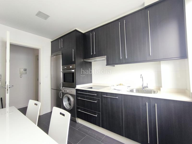 Foto a61c133f-c0d3-4328-b485-33768a991f07. Piso vivienda lista para entrar a vivir en el centro de Perillo a un paso de la playa te presentamos esta acogedora vivienda de 72 m s en Oleiros