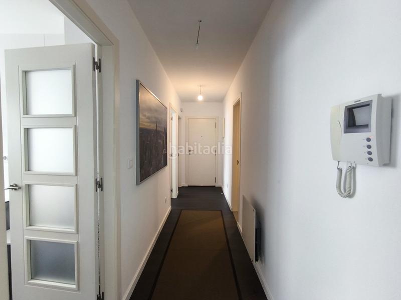 Foto ff0b1893-0e6e-474a-9b5e-2c8057792e03. Piso vivienda lista para entrar a vivir en el centro de Perillo a un paso de la playa te presentamos esta acogedora vivienda de 72 m s en Oleiros