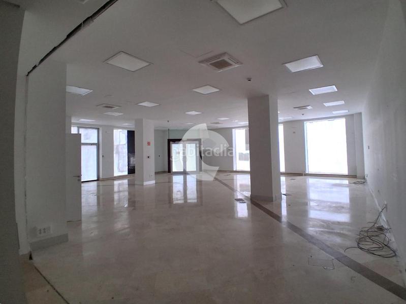 Foto 34bda28d-d3b7-4fad-8eb9-779d299cb49c. Lloguer local comercial a oza 10 a Cuatro Caminos - Plaza de la Cubela Coruña (A)