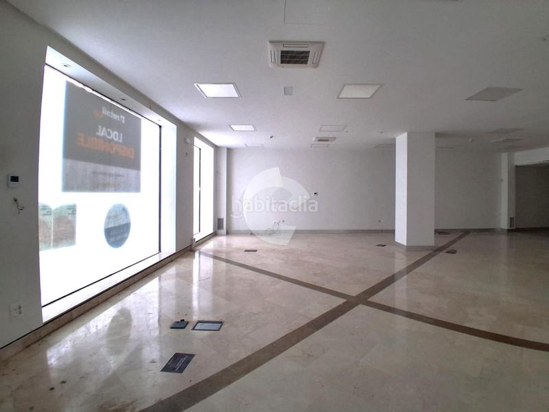 Foto 7ddf463b-bf99-4395-9c6d-1429ff58704d. Rent business premise in oza 10 in Cuatro Caminos - Plaza de la Cubela Coruña (A)