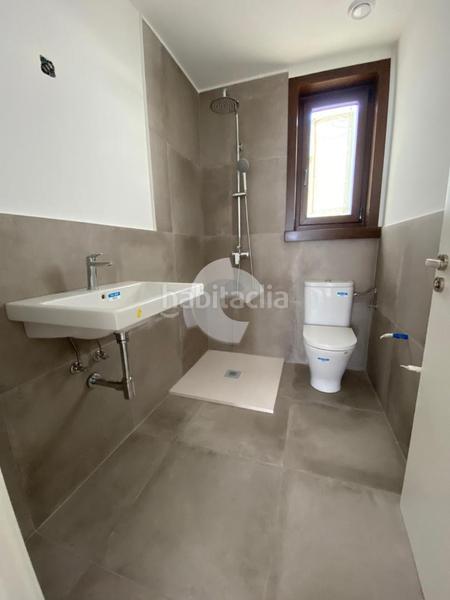 Foto 0955923f-0fc9-4c18-b90f-8fea056ec2f9. Casa in Carballo