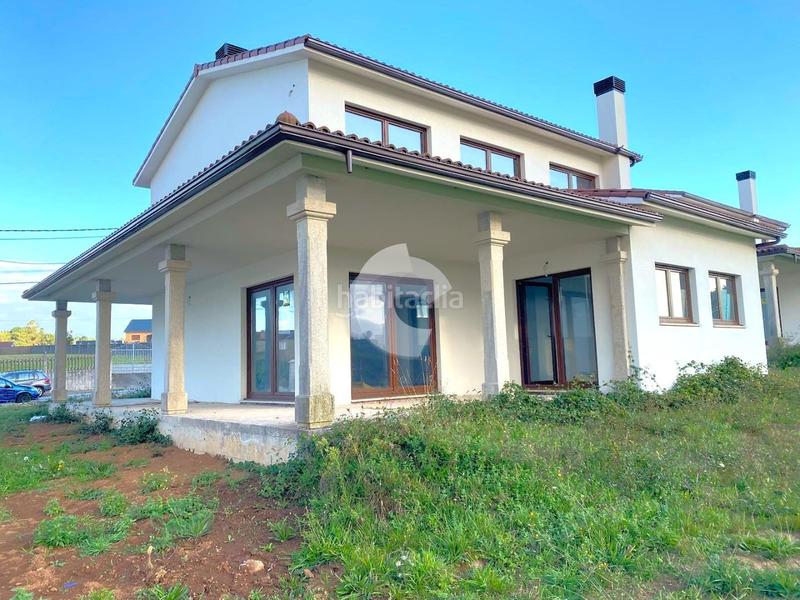 Foto ced51996-91a7-45a1-9b8a-a40d2d792136. Casa in Carballo