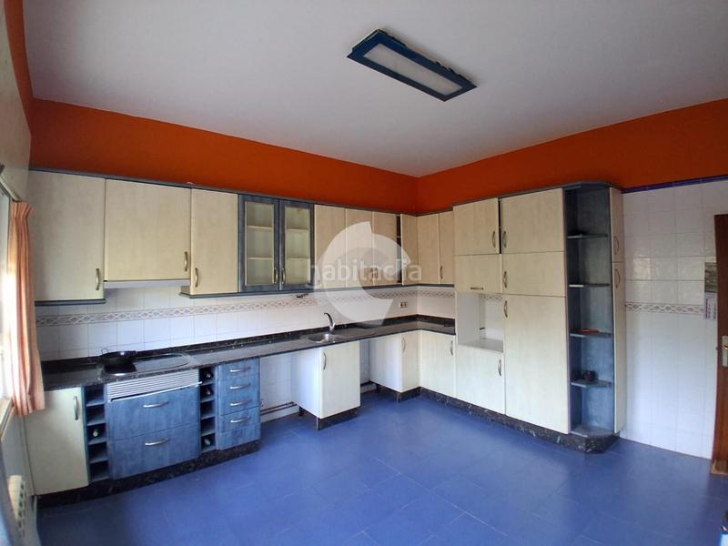 Foto 499583ae-6c7b-4ed5-9ce6-b57c905e3c27. Casa in Bergondo