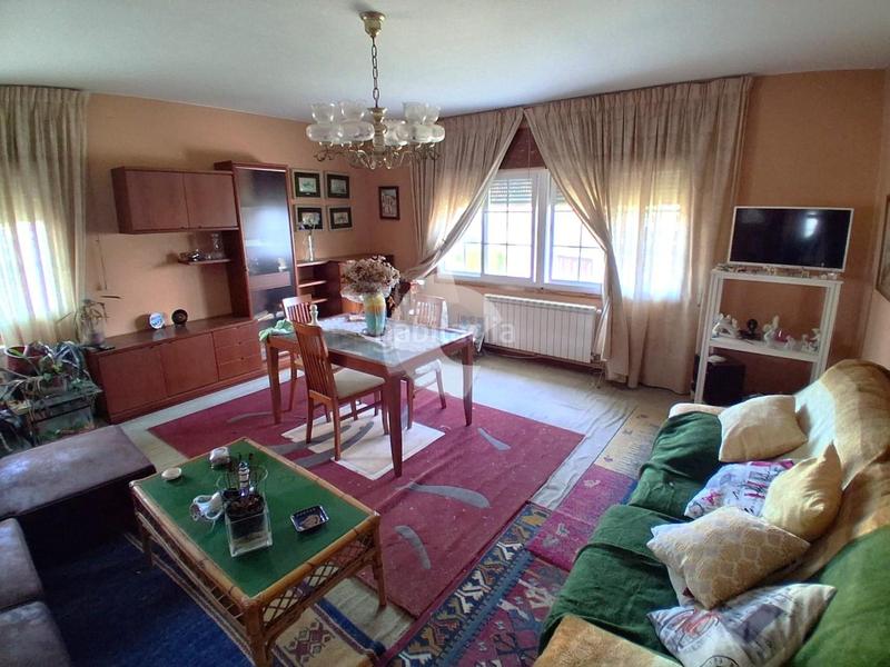 Foto 4b42884c-cffc-4f5f-b6d7-d64d516ec881. Casa in Bergondo