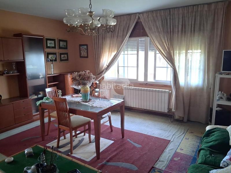 Foto ac7fc2d2-b7aa-4022-8afe-ff92484e9975. Casa in Bergondo