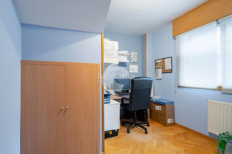 Foto 0c3eda71-26b5-4ea0-9670-a4ea09b97d70. Zweistöckige wohnung in Mesoiro Coruña (A)