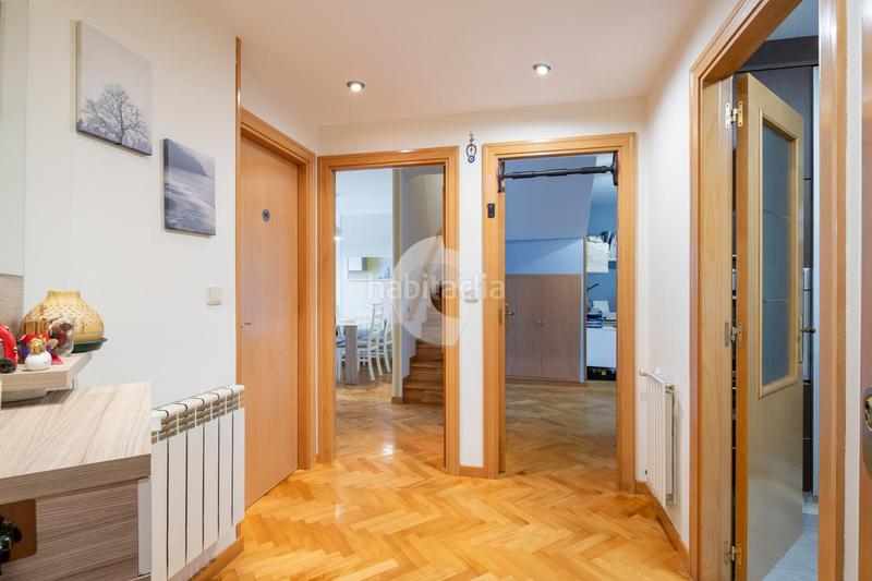 Foto 27713257-d0b2-4808-b1f7-6d55056562b9. Zweistöckige wohnung in Mesoiro Coruña (A)