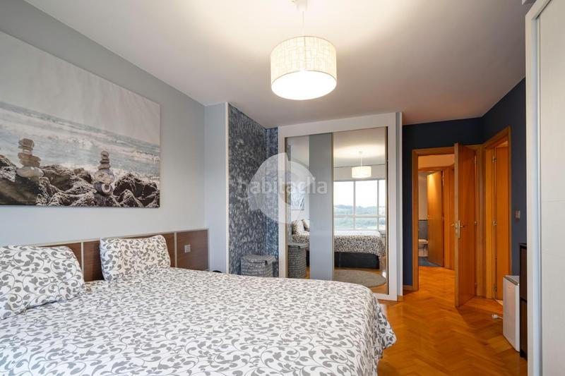 Foto 746eed96-e379-4c35-a2f3-80c667134385. Zweistöckige wohnung in Mesoiro Coruña (A)