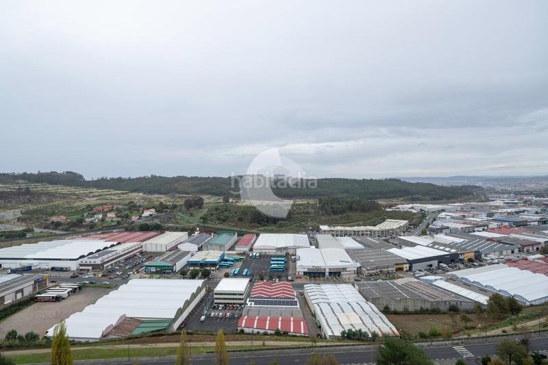 Foto 9d604ed2-4586-4a2a-a42c-e985996484df. Zweistöckige wohnung in Mesoiro Coruña (A)